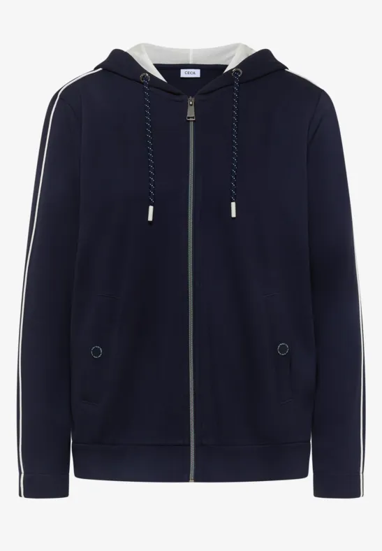 Dunkelblauer Kapuzenpullover mit Reißverschluss, kontrastierenden Seitentaschen und hellen Streifen an den Ärmeln.