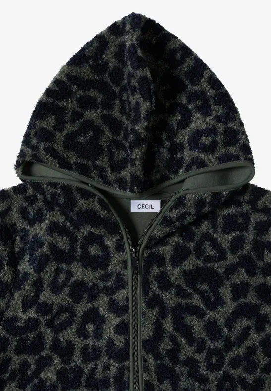 Grüner Kapuzenpullover mit schwarzem Leopardenmuster, Reißverschluss und weichem Stoff.