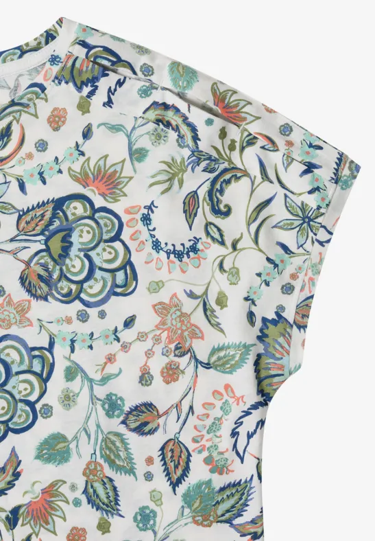Witte stof met blauwgroen-oranje bloemenprint in een oosterse sierstijl