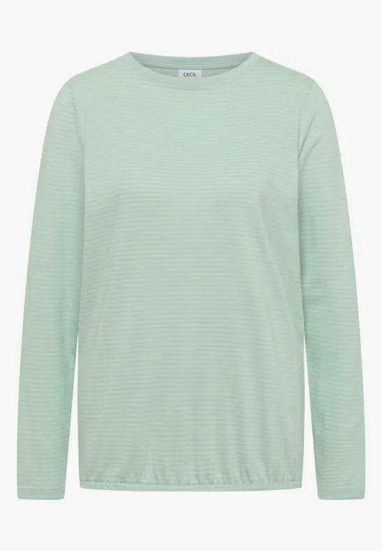 Langärmeliges, rundhalsiges T-Shirt in pastellgrün mit feinen weißen Streifen.