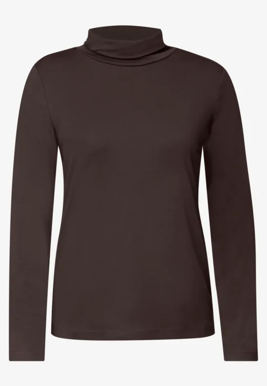 Brauner Rollkragenpullover mit langen Ärmeln