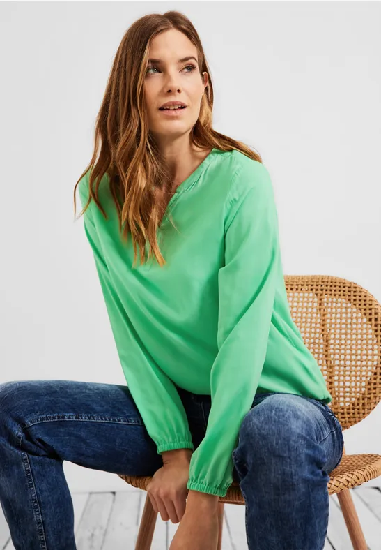 Bluse in Unifarbe smash green
