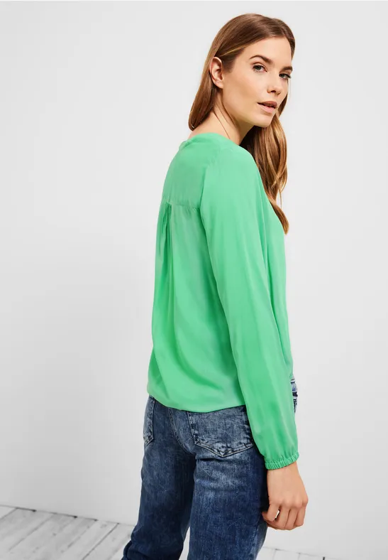 Bluse in Unifarbe smash green