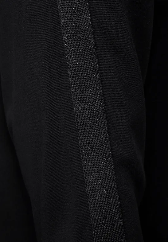 Bluse mit Tapedetail Black