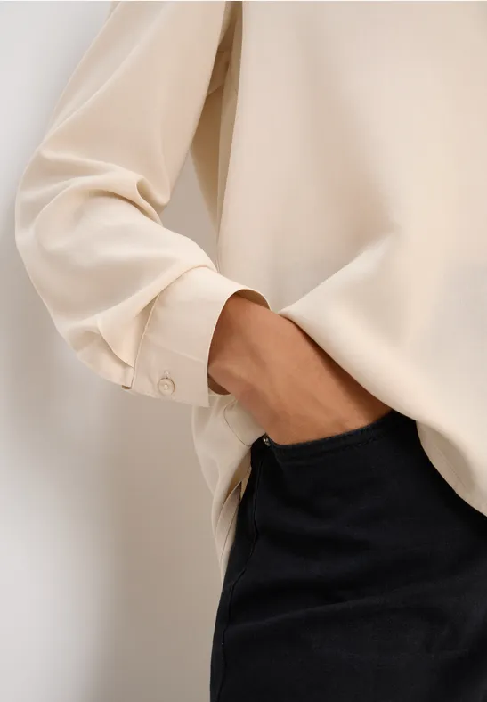 Hemdbluse in Unifarbe oat milk beige