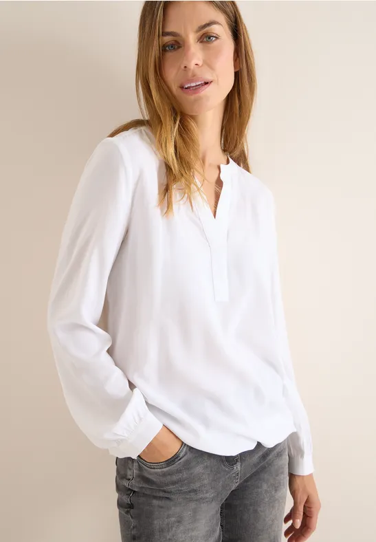 Blouse met gespleten hals White