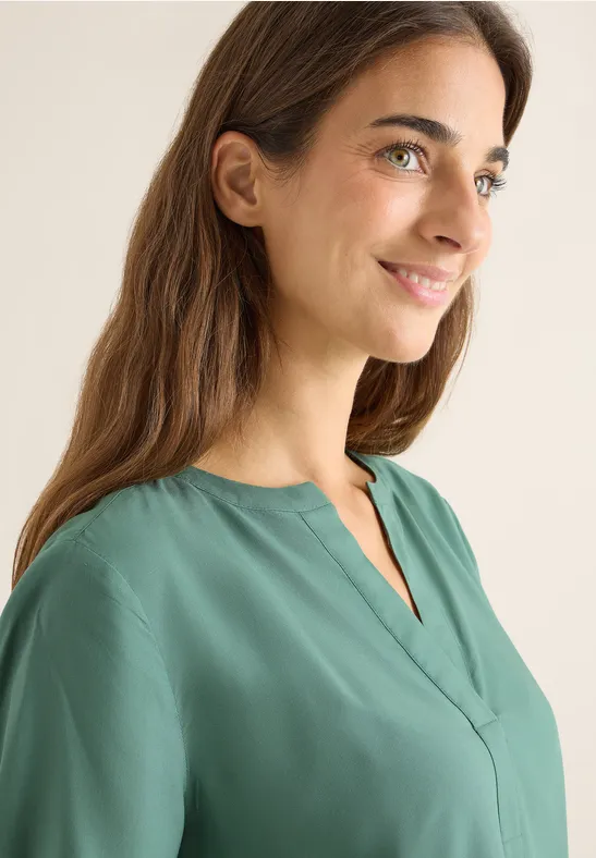 Split Neck Bluse jewel green