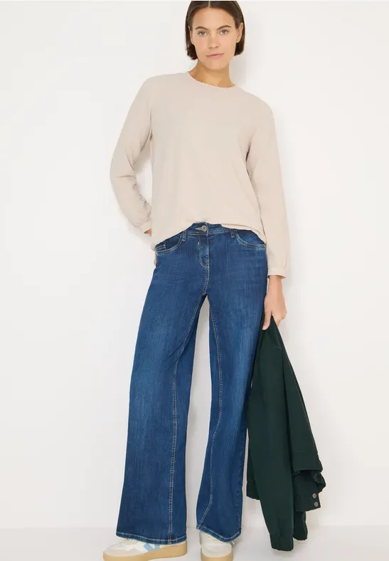 Blouse met gesmockte halslijn pearl beige