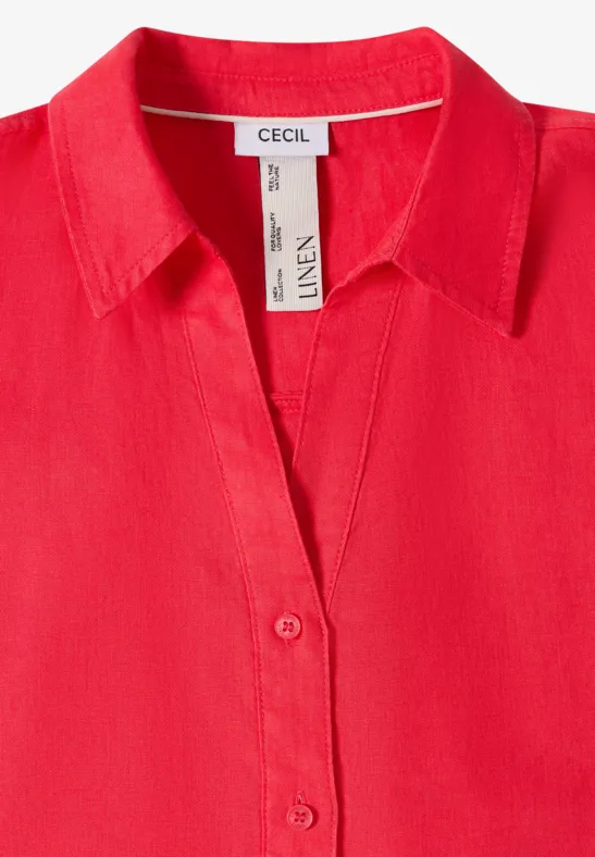 Rotes Leinenhemd mit Kragen und Knopfleiste, schlicht und sommerlich.