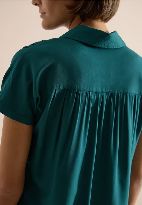 Basic Bluse mit Hemdkragen in Unifarbe jungle green