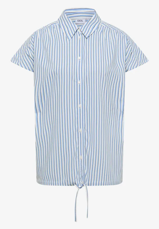 Kurzärmlige hellblau-weiß gestreifte Bluse mit Knopfleiste und vorn gebundenem Saum.