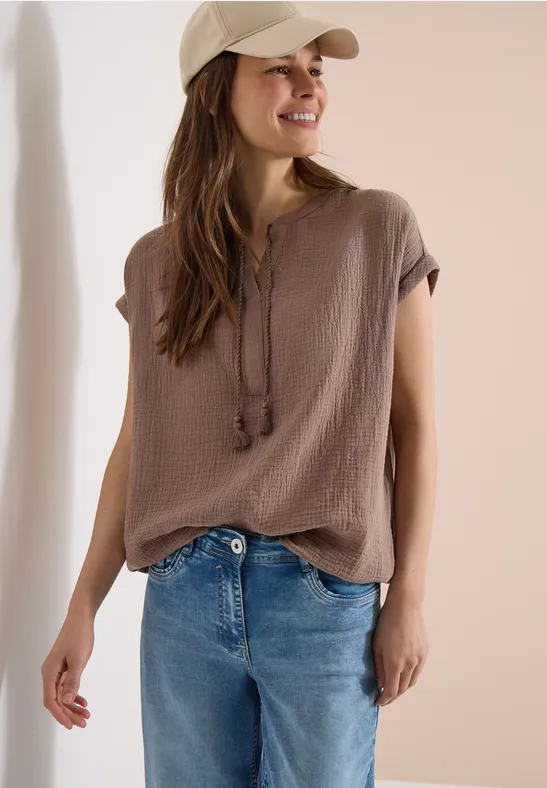 Blouse met gespleten hals in mousseline urban taupe
