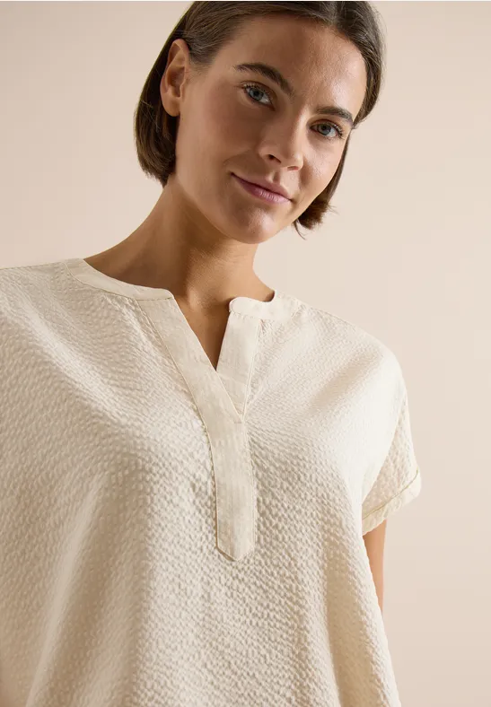 Dropped Shoulder Bluse in Seersuckerqualität pearl beige