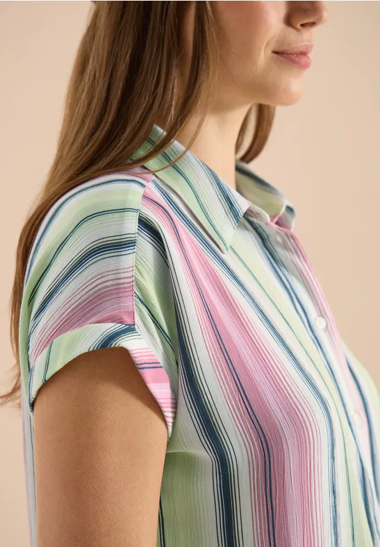 Damesblouse met korte mouwen en kleurrijke strepen