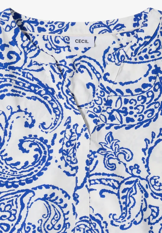 Witte T-shirt met korte mouwen en blauw paisleyprint, merklabel "CECIL".