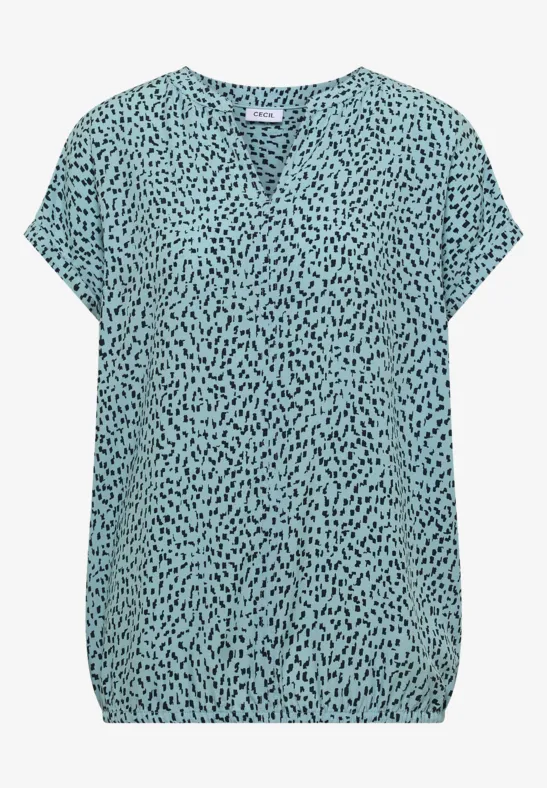 Leichtes türkises Blusenshirt mit schwarzem Tupfenmuster, V-Ausschnitt und kurzen Ärmeln.