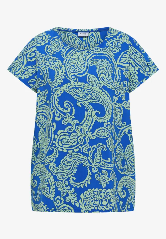 Locker geschnittenes Kurzarmshirt in Blau mit cremefarbenem Paisley-Muster.