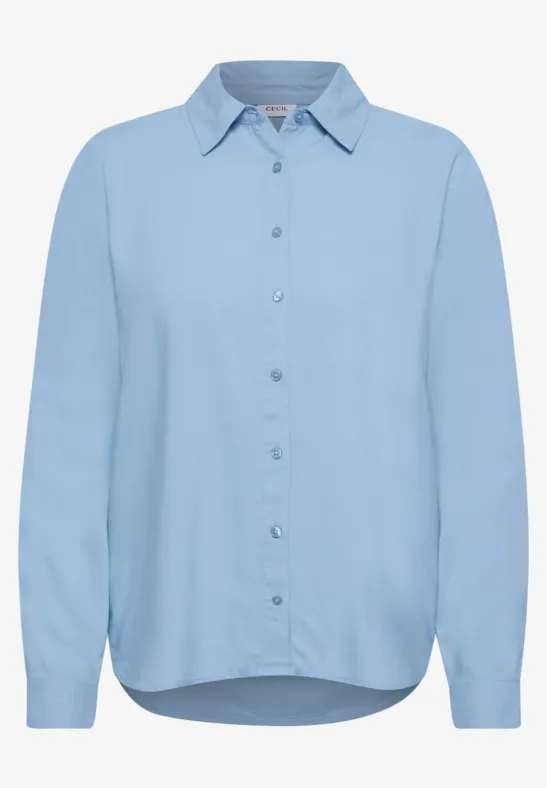 Lichtblauwe blouse met kraag, knoopsluiting en lange mouwen