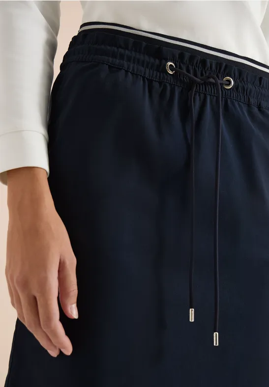 Jupe longueur genou avec détail de rayures universal blue