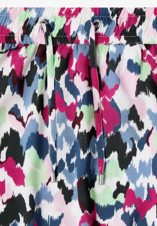 Bunte Hose im abstrakten Muster mit Tunnelzug an der Taille.