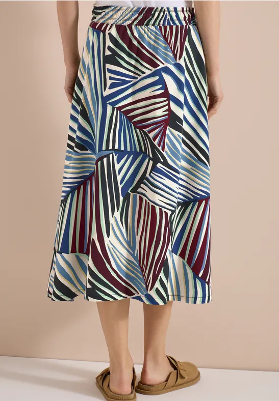 Raffinierter Midirock mit buntem, grafischem Streifenmuster in Blau-, Weiß- und Rottönen