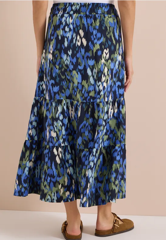 Midi-Rock mit abstraktem blau-grünem Blumenmuster und Stufen-Design