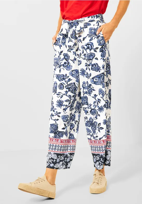 Loose Fit Hose mit Print vanilla white