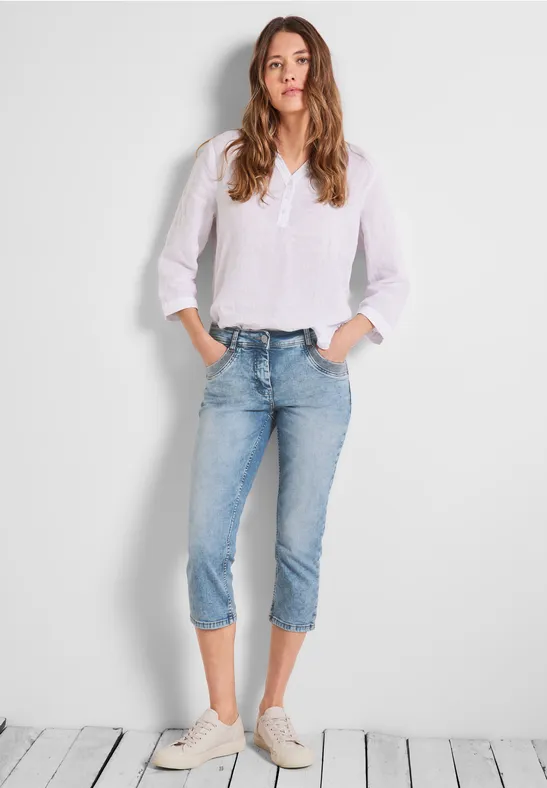 Loose Fit Jeans light blue washed