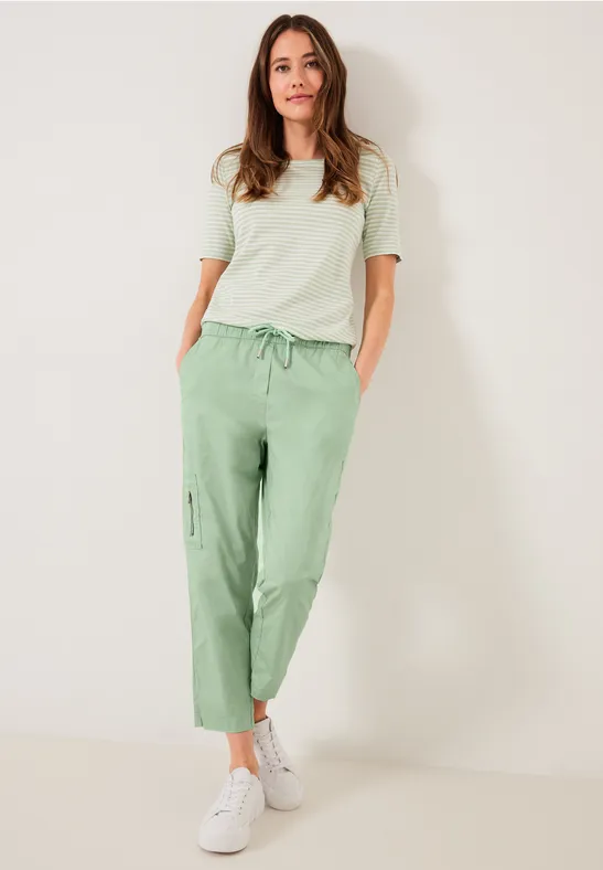 Loose Fit Papertouch Hose fresh salvia green