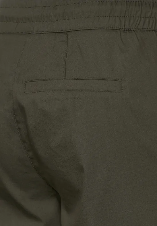 Casual Fit Shorts sporty khaki