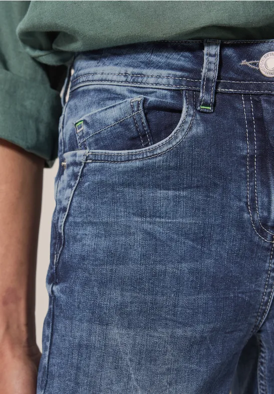 Jeans im Slim Fit light blue washed