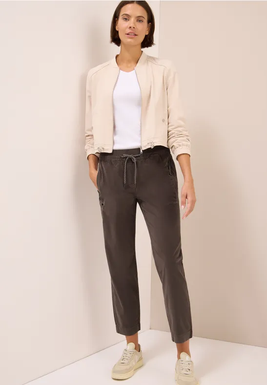 Comfortabele corduroy broek misty taupe