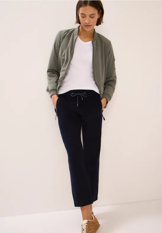 Cordhose im Causal Fit dark blue corduroy