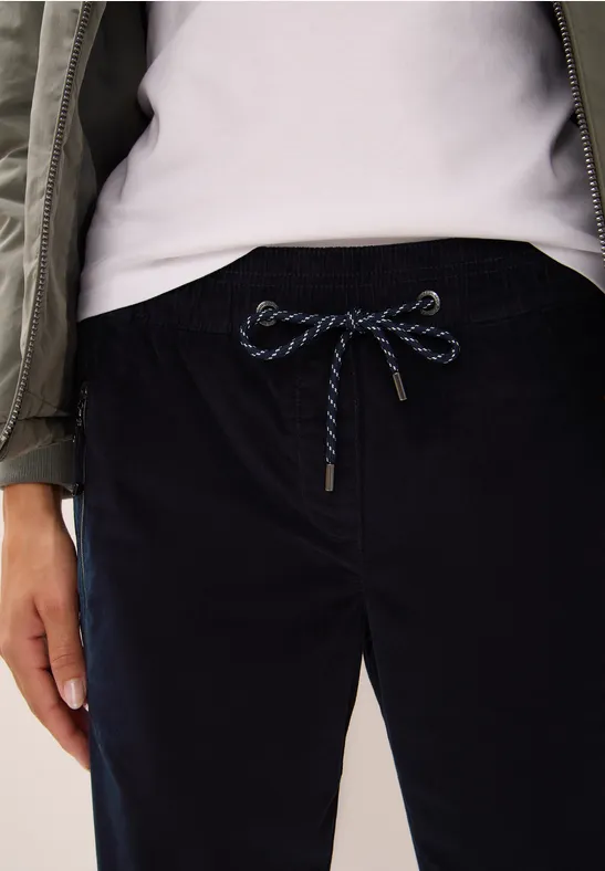 Cordhose im Causal Fit dark blue corduroy
