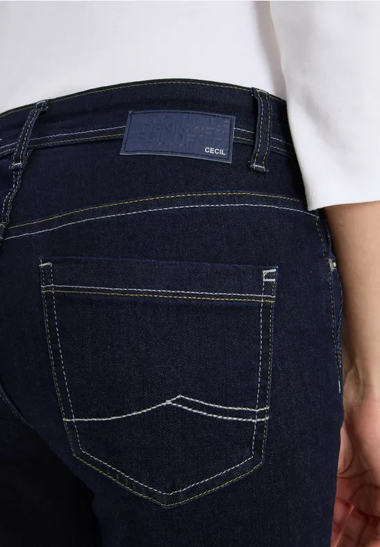 Straight Leg Jeans rinsed wash