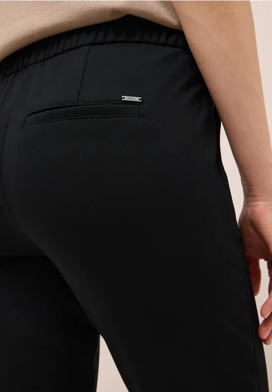 Casual Fit Hose Black