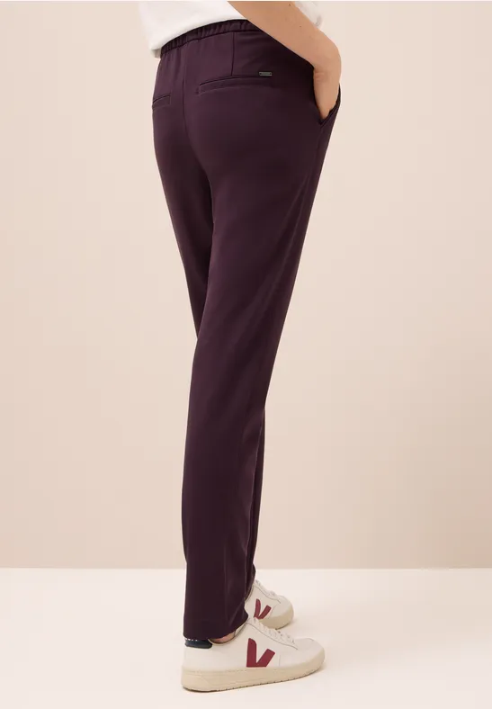Casual Fit Hose eggplant red
