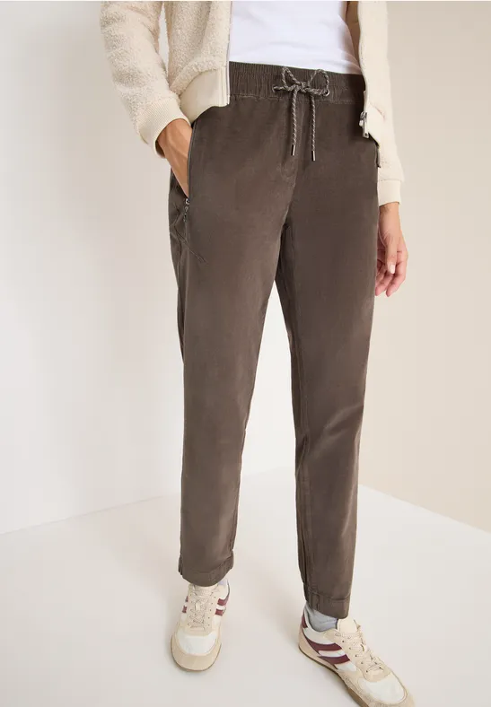 Comfortabele corduroy broek misty taupe