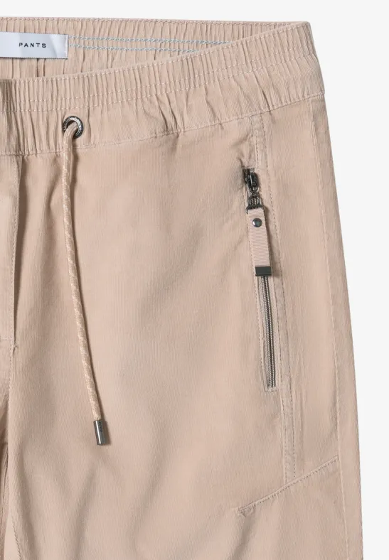 Comfortabele corduroy broek eggshell white