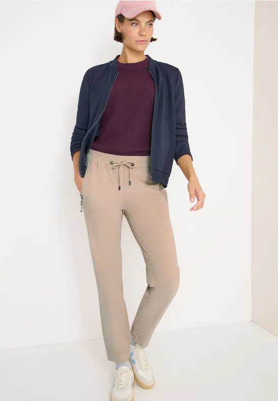 Comfortabele corduroy broek eggshell white