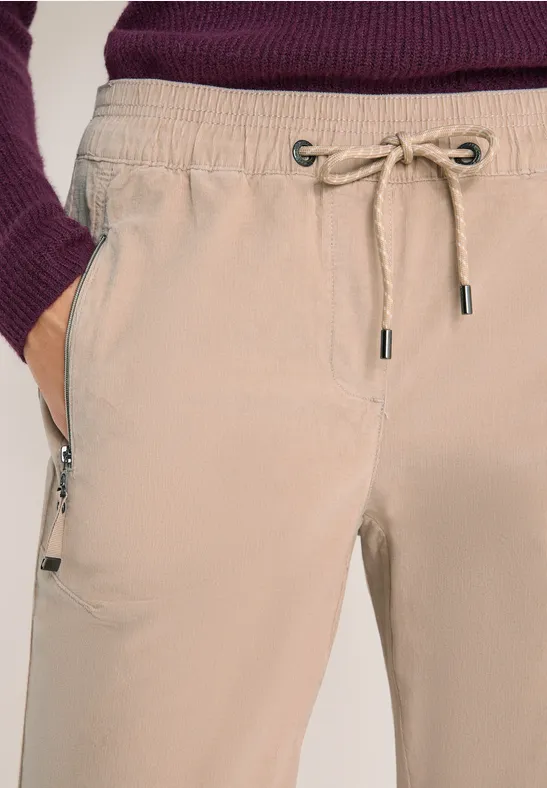 Comfortabele corduroy broek eggshell white