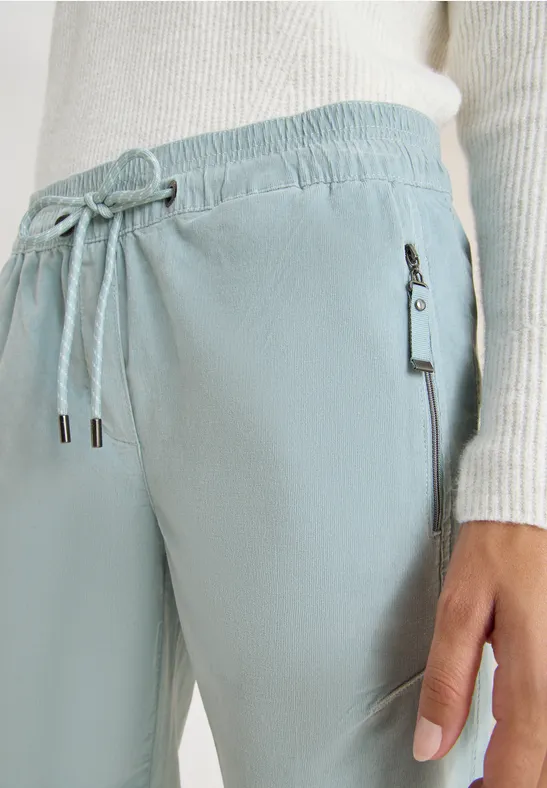 Comfortabele corduroy broek light mint blue