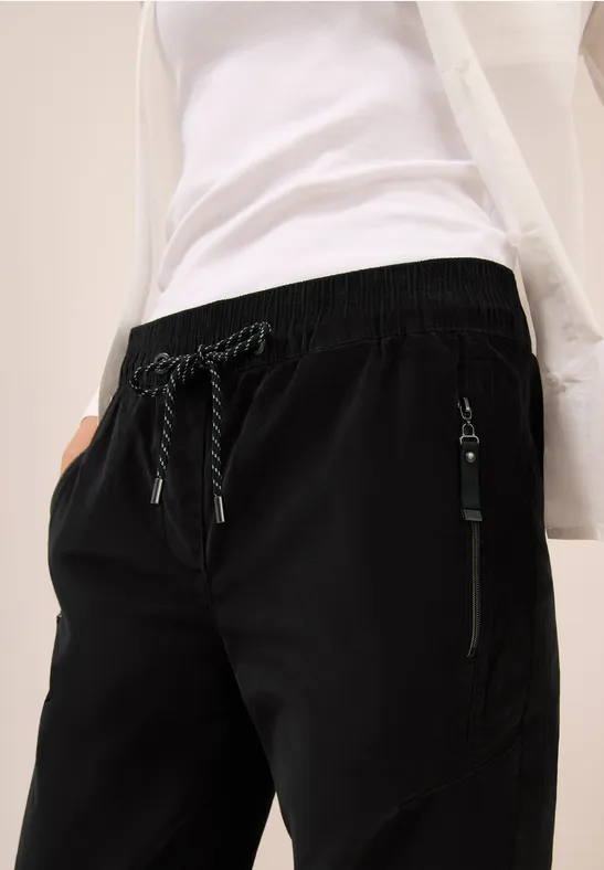 Cordhose im Causal Fit carbon grey