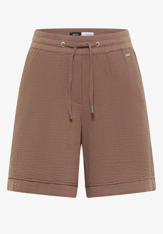 Kurze, braune Waffel-Shorts mit hohem Bund, Kordelzug und umgeschlagenem Saum.