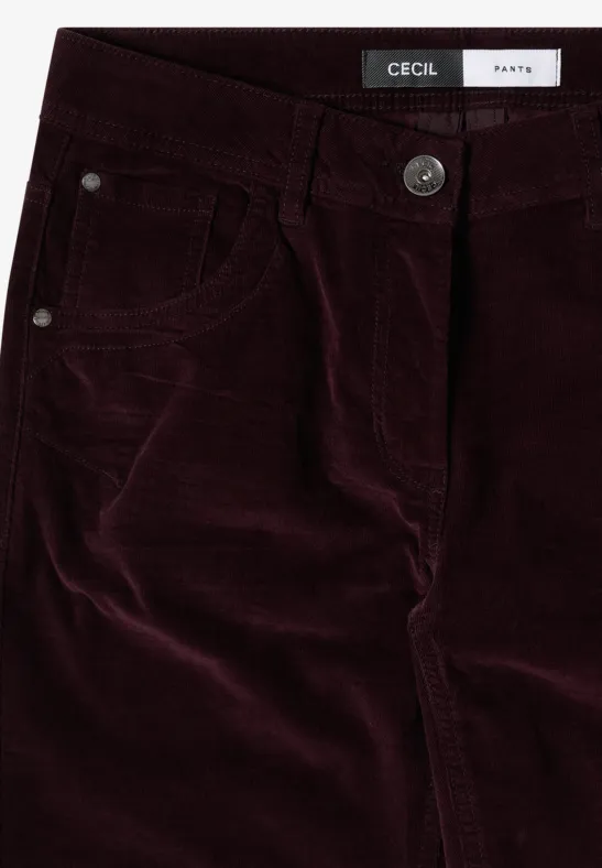 Pantalon en velours côtelé bordeaux avec poches devant, bouton et étiquette de marque.