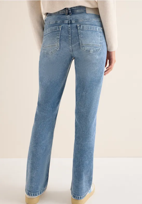 Jeans Bootcut light blue wash
