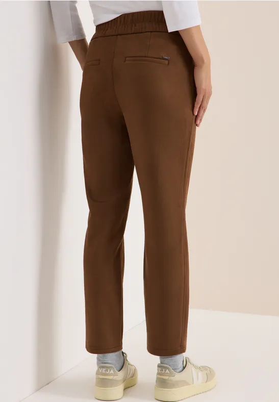 Velourshose mocha caramel
