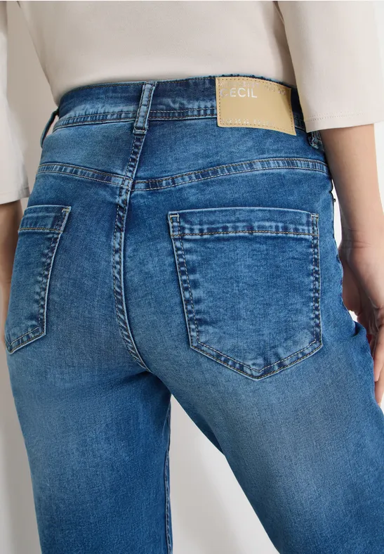 Slim Leg Jeans authentic used wash