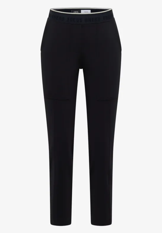 Hose im Causal Fit universal blue