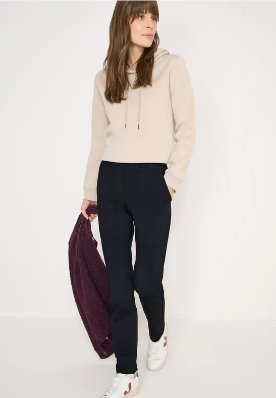 Hose im Causal Fit universal blue